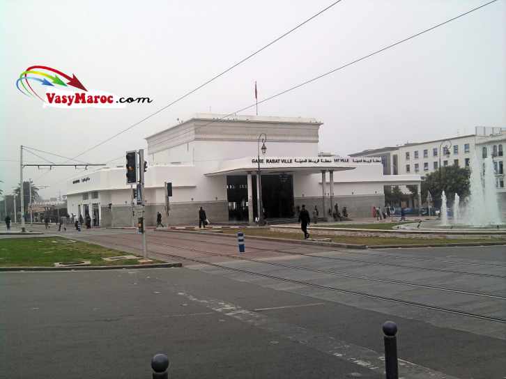 La gare Rabat Ville vue du boulevard Med V