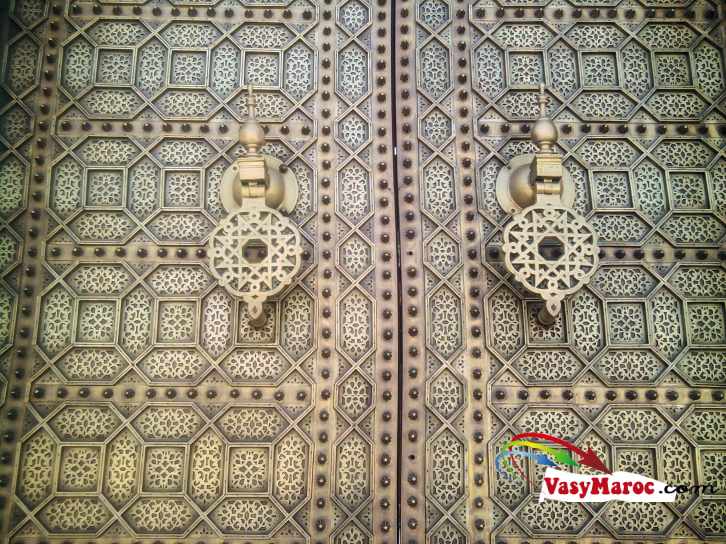 Rabat : Porte ornée de la mosquée Hassan